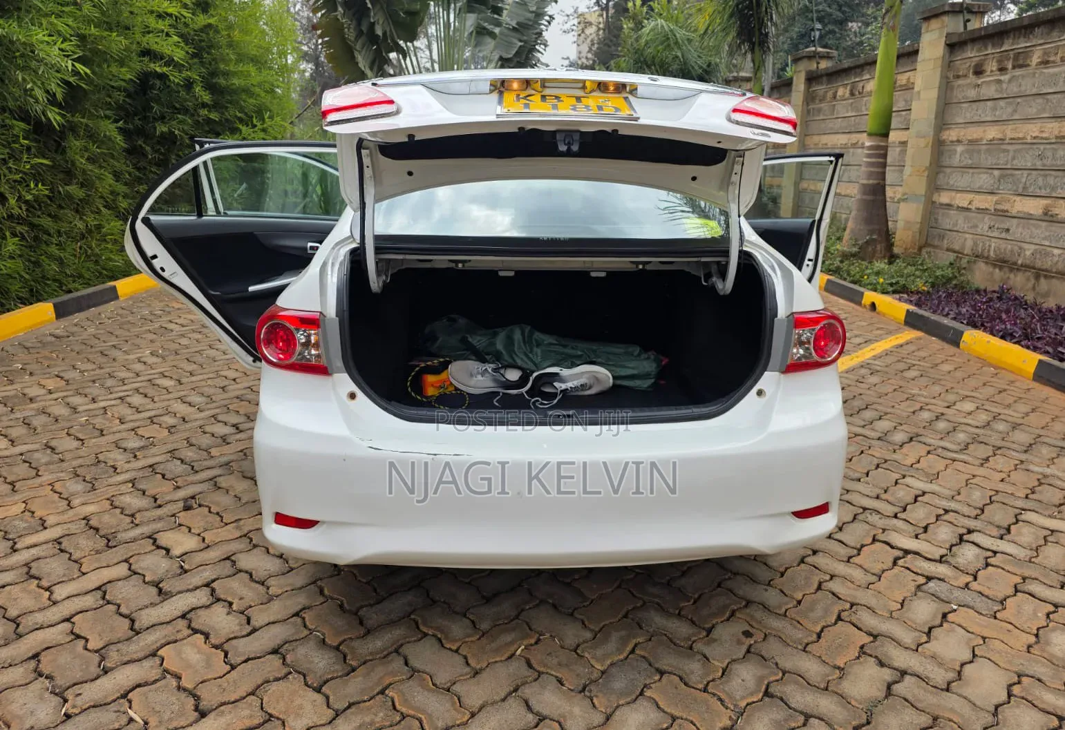 Toyota Corolla 2012 White