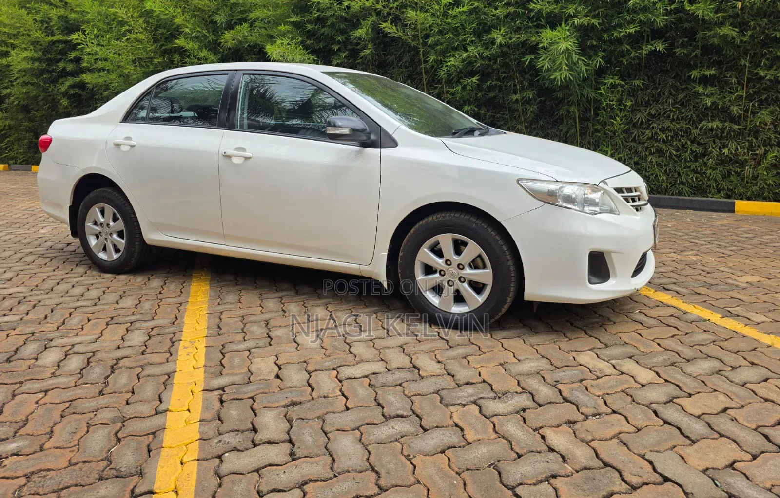 Toyota Corolla 2012 White