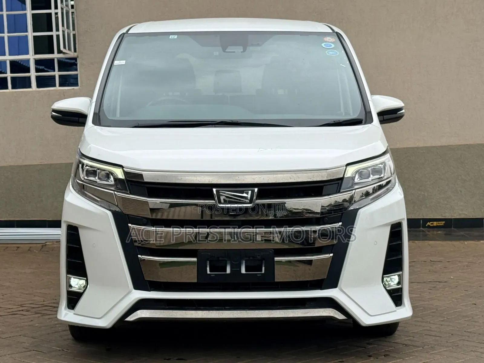 Toyota Noah 2.0 FWD (7 Seater) 2019 White