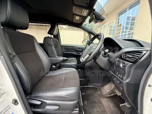Toyota Noah 2.0 FWD (7 Seater) 2019 White