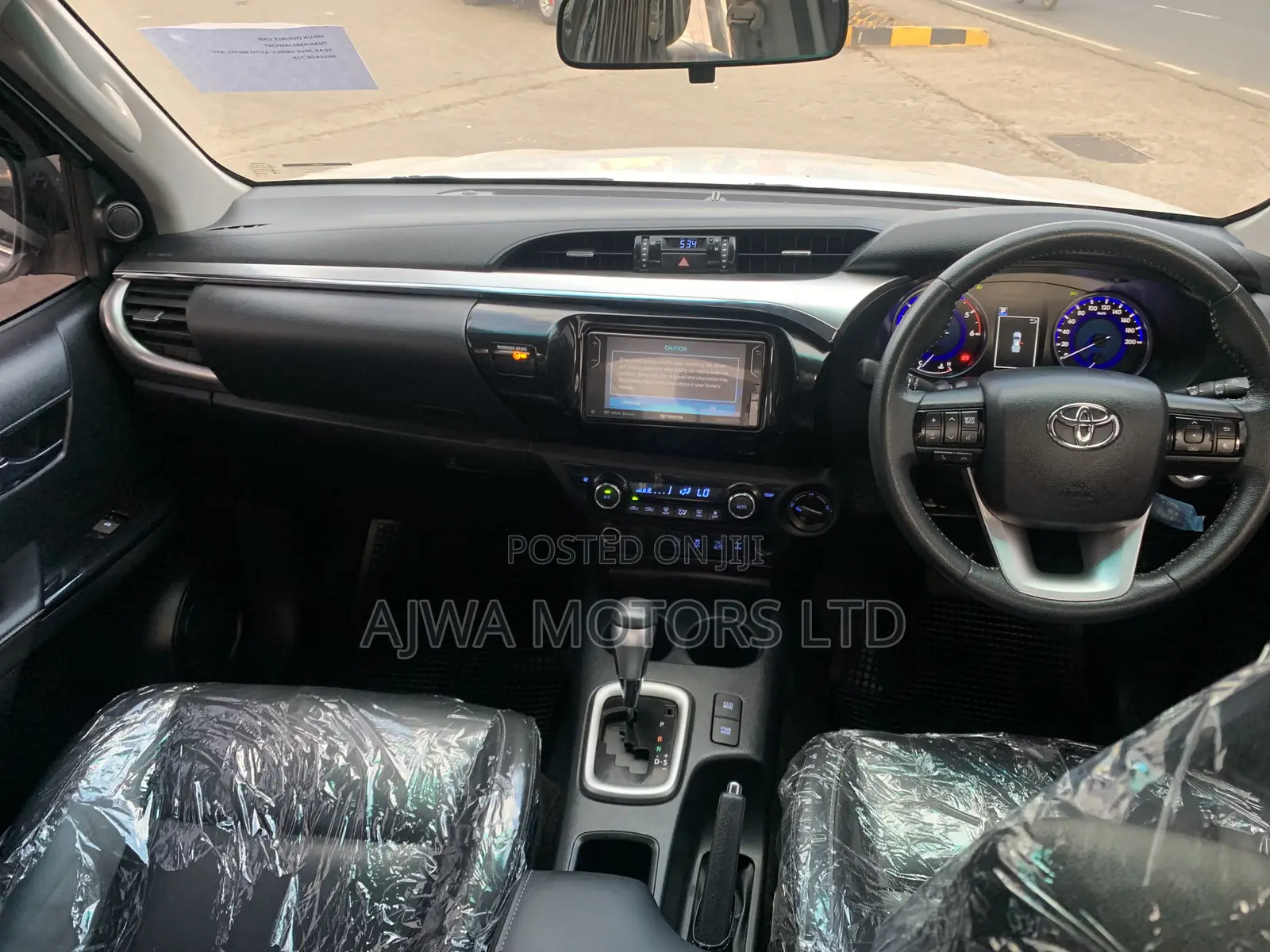 Toyota Hilux Revo Double Cab Deisel 2.8 AWD 2019 White