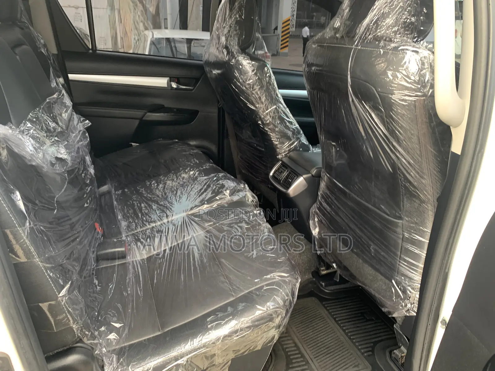 Toyota Hilux Revo Double Cab Deisel 2.8 AWD 2019 White
