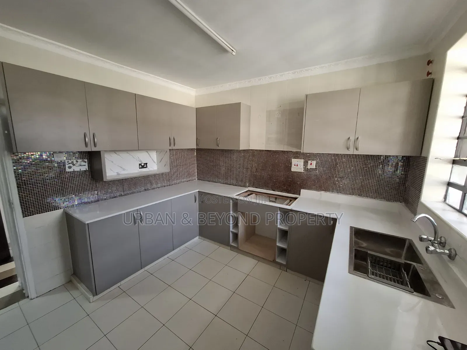 4bdrm Bungalow in Thogoto for rent