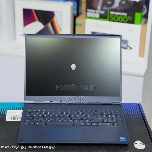 Laptop Dell Allenware M15 R5 32GB Intel Core Ultra 9 SSD 2T - thumbnail 2