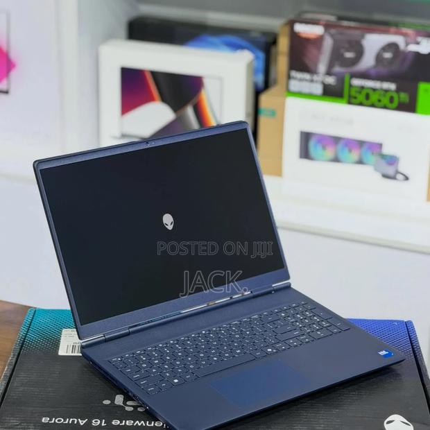Laptop Dell Allenware M15 R5 32GB Intel Core Ultra 9 SSD 2T - thumbnail 3