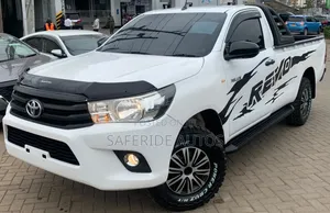 Toyota Hilux 2019 White