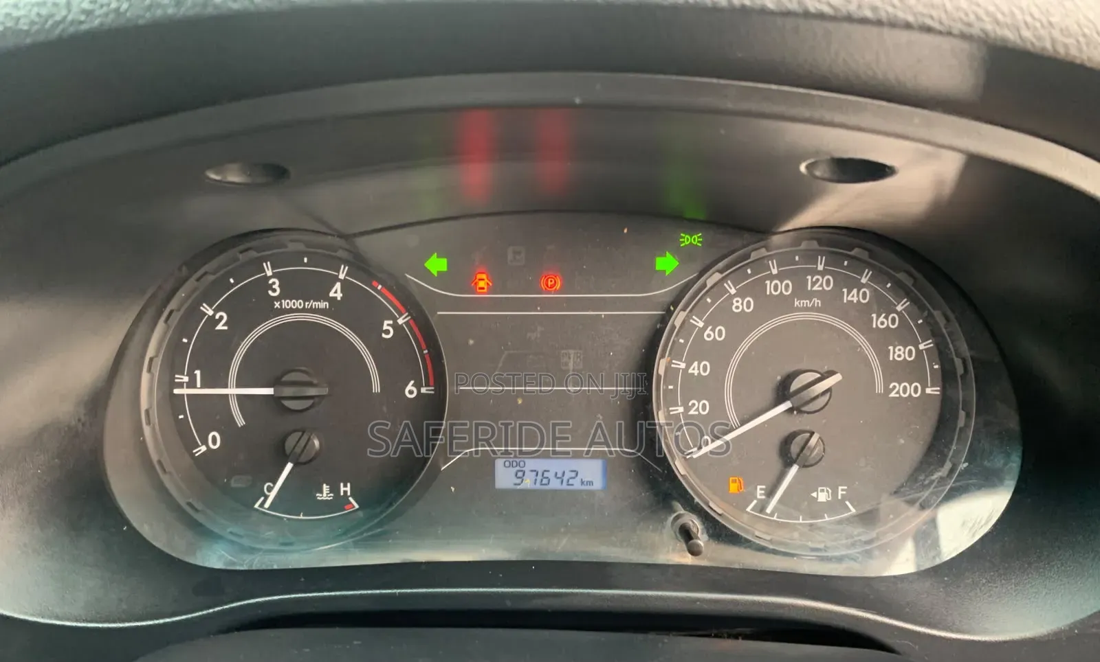 Toyota Hilux 2019 White