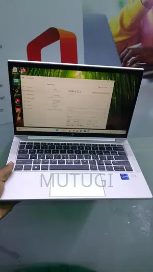 New Laptop HP EliteBook 830 G8 16GB Intel Core i7 SSD 512GB