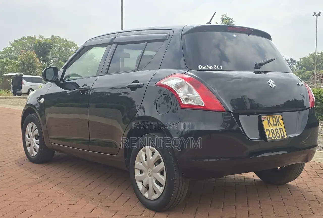 Suzuki Swift 2015 Black
