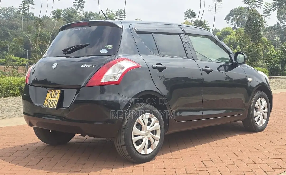 Suzuki Swift 2015 Black