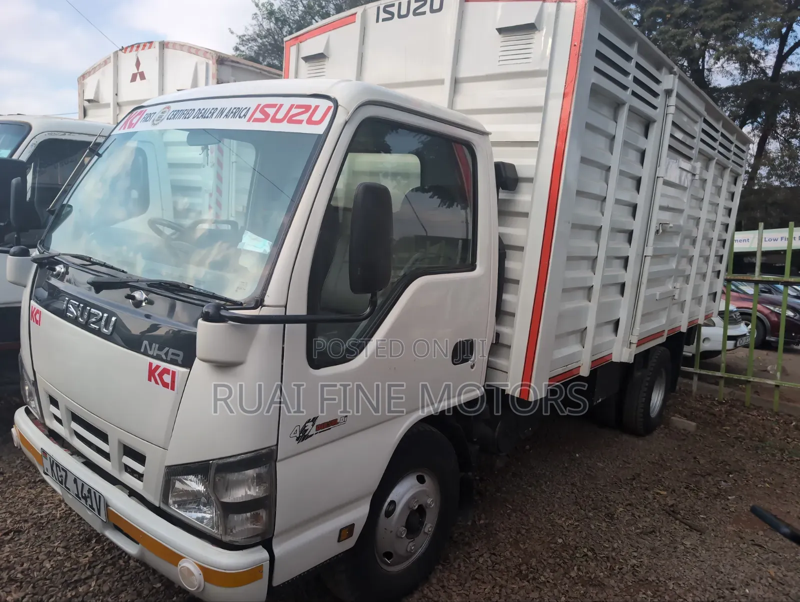Isuzu NMR 2020 White