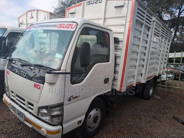 Isuzu NMR 2020 White