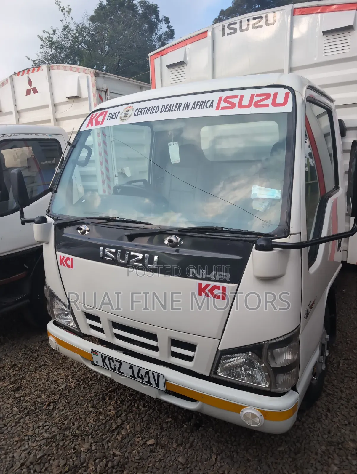 Isuzu NMR 2020 White