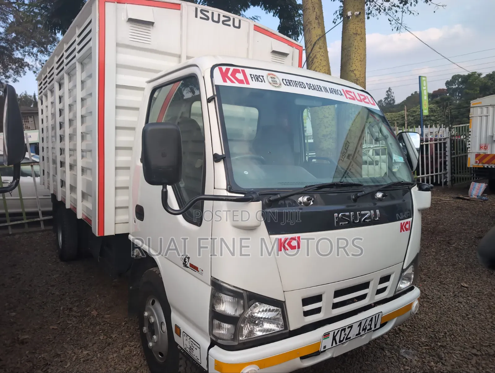 Isuzu NMR 2020 White