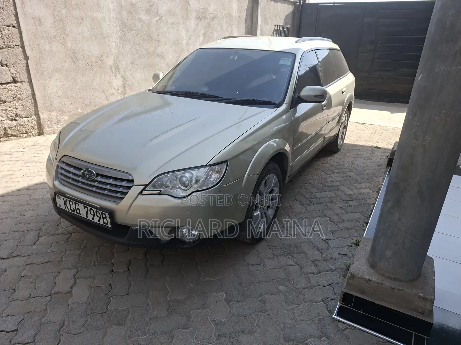 Subaru Outback 2008 Gold