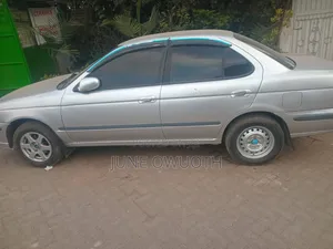 Nissan FB15 2002 Silver