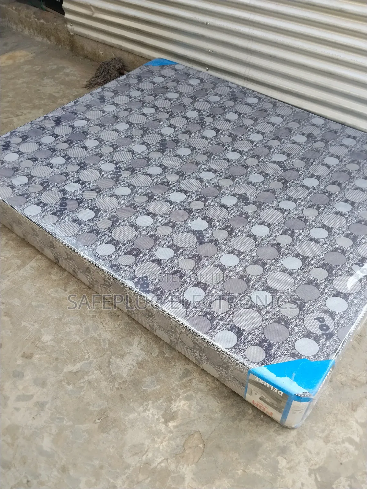 Affordable 5*6 Medium Density Mattress (10 Inches Thick)