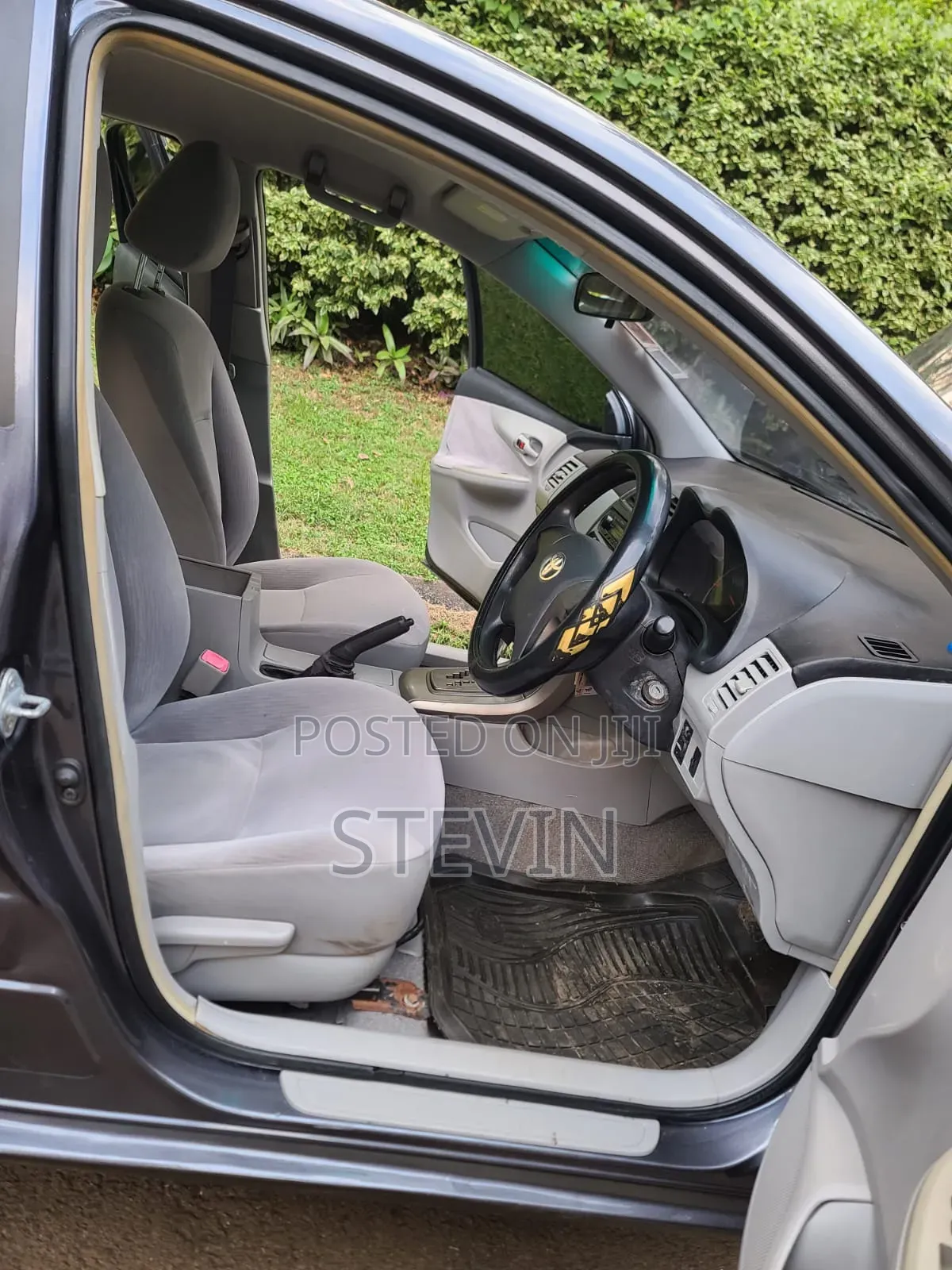 Toyota Axio 2012 Gray