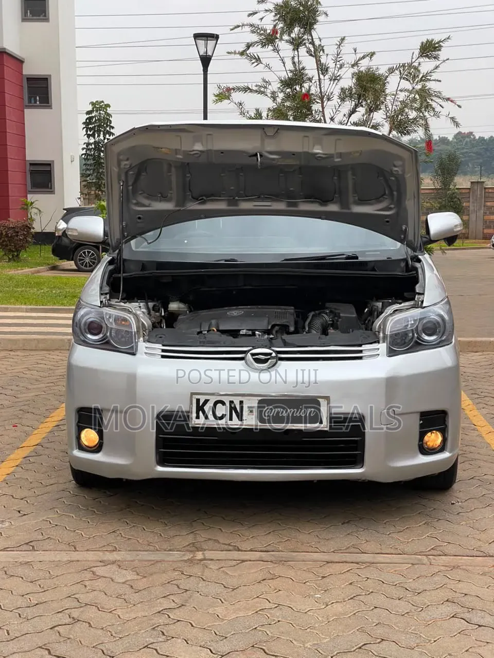 Toyota Corolla Rumion 2010 Silver