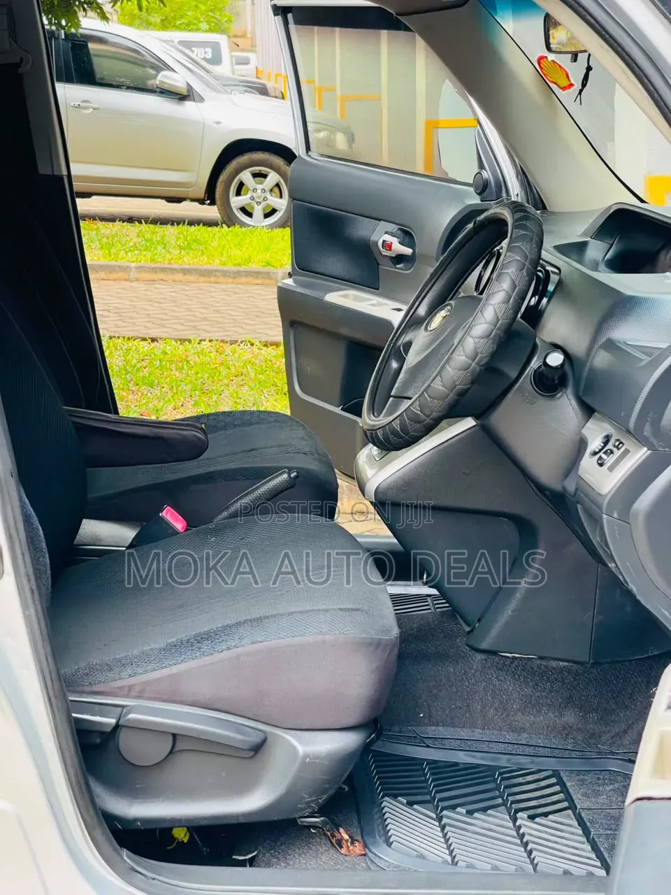 Toyota Corolla Rumion 2010 Silver