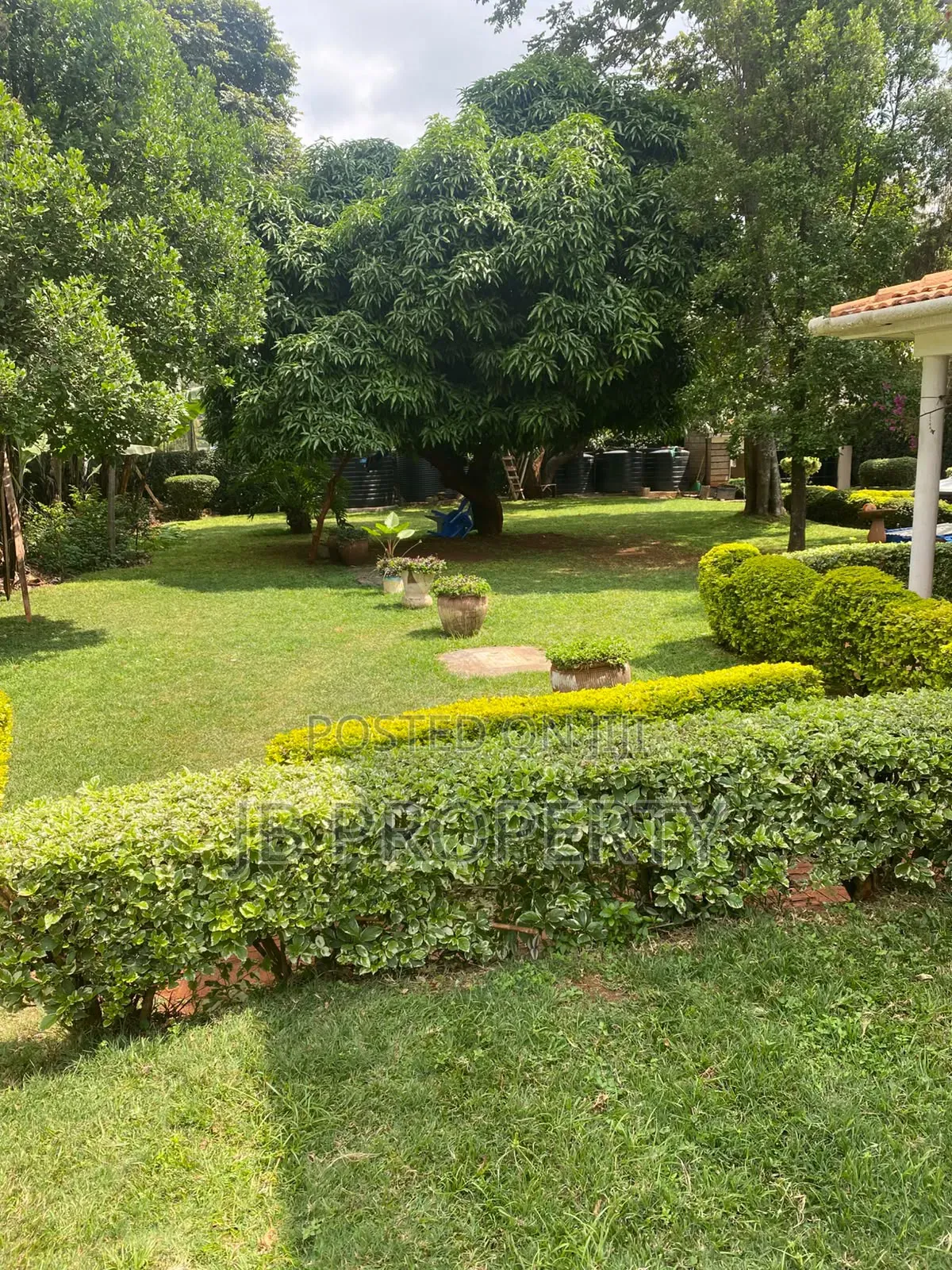 2bdrm House in Executive 2Bdrm for rent