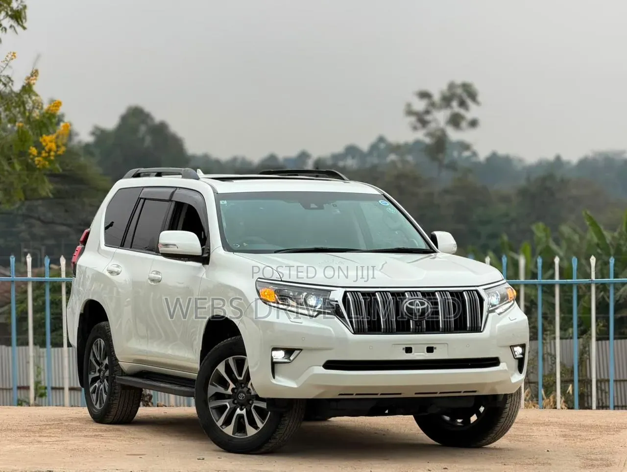 Toyota Land Cruiser Prado 2021 White