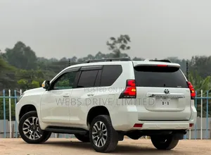 Toyota Land Cruiser Prado 2021 White