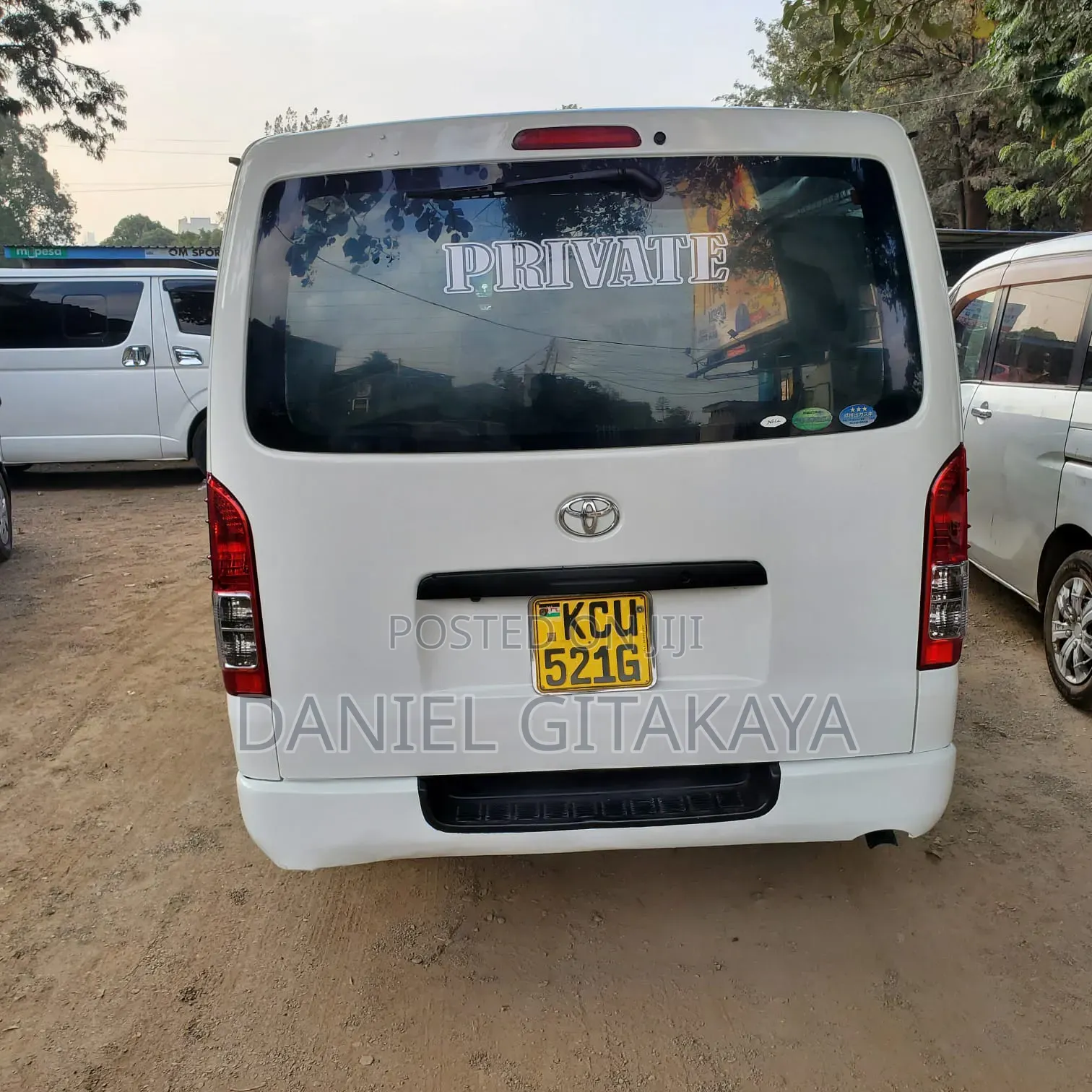 Toyota HiAce 2013 White