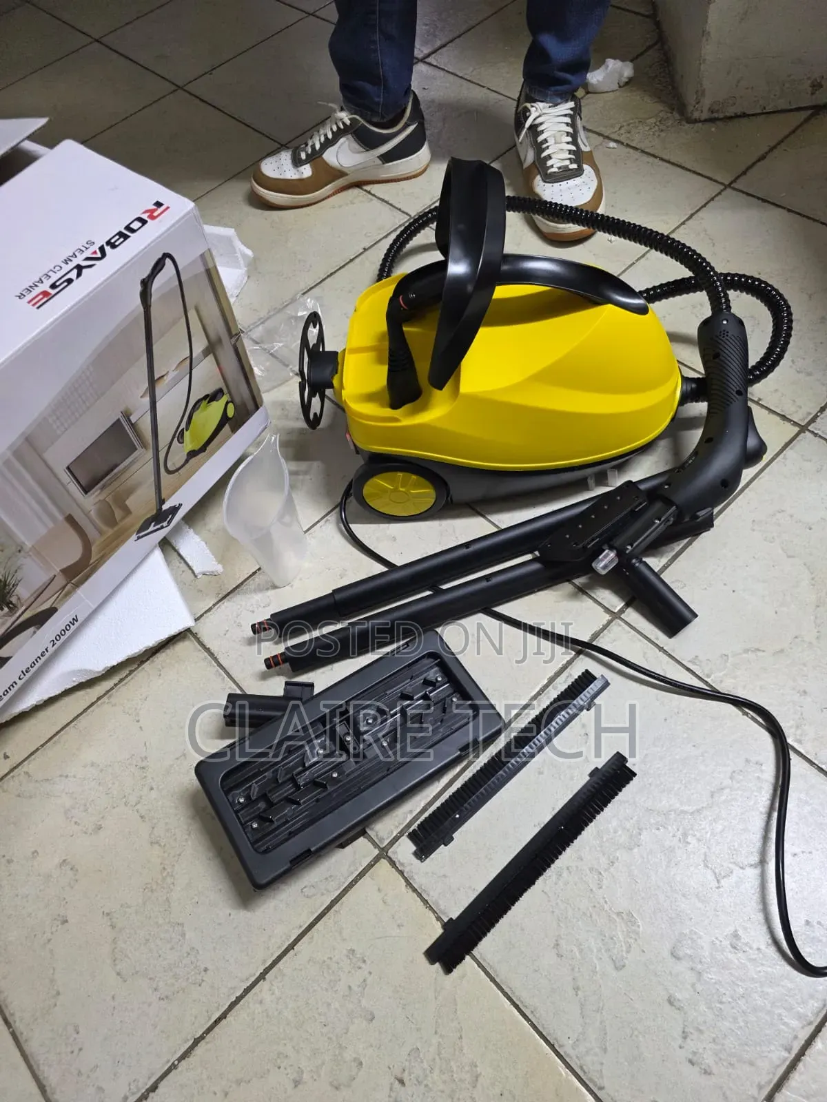 ROBAYSE Heavy-Duty 2000W Steam Cleaning Machine – Fast Heating