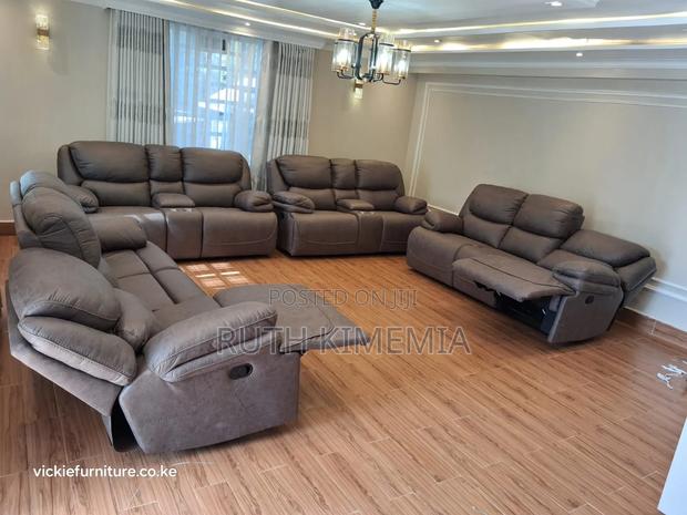 Recliner Seat