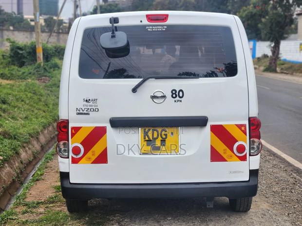 Nissan NV200 2014 White - thumbnail 3