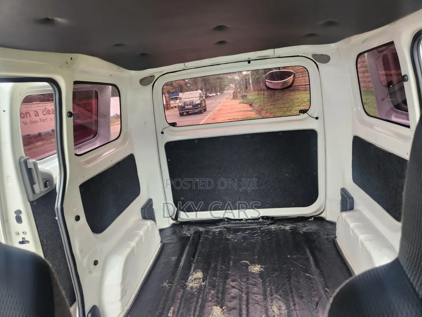 Nissan NV200 2014 White