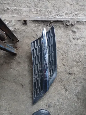 Upper Grille Trim Toyota Rav4 2014