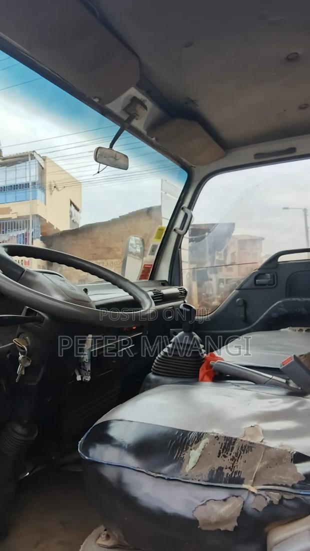 Isuzu NPR 2014 - thumbnail 5