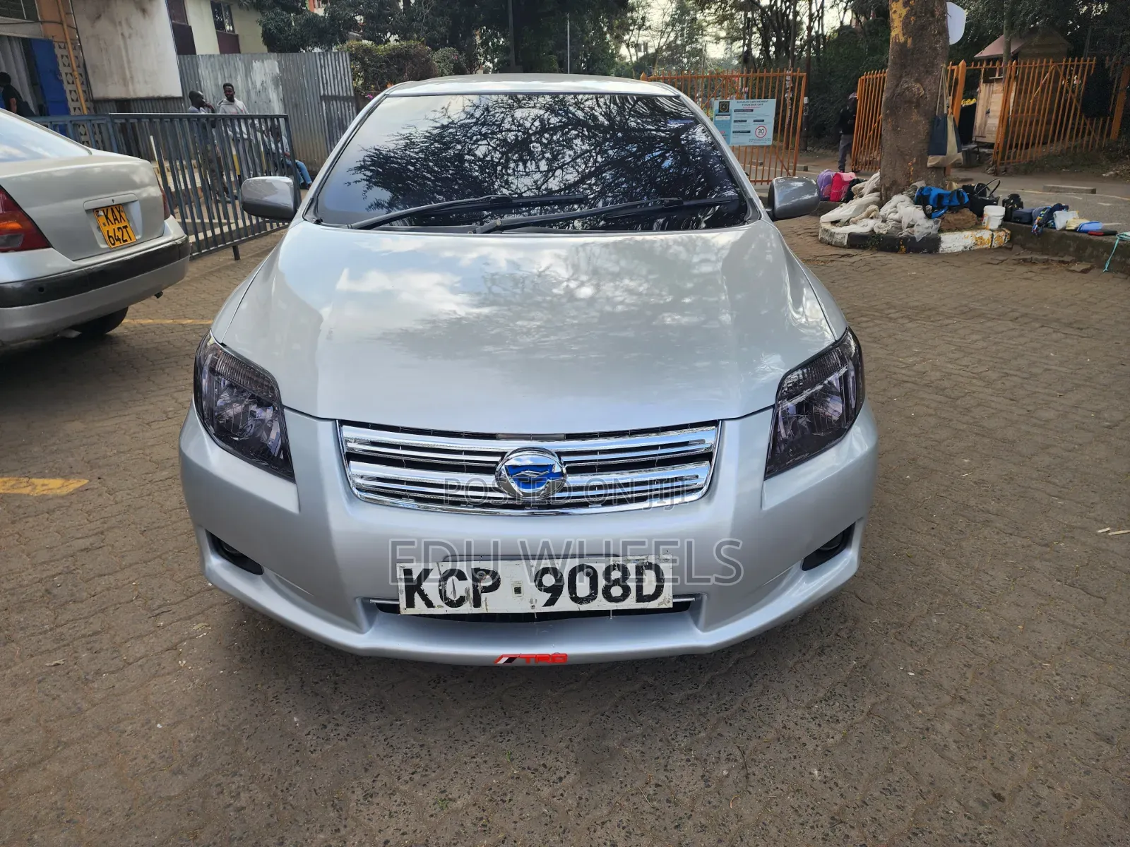 Toyota Axio 2011 Silver