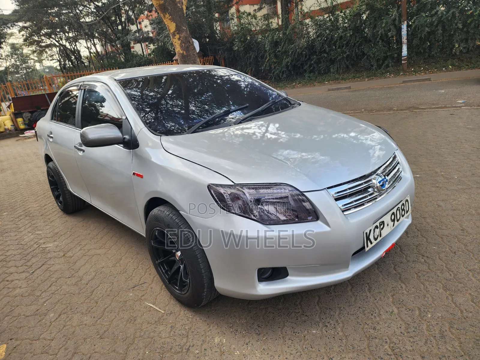 Toyota Axio 2011 Silver