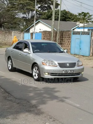 Toyota Mark II 2000 Silver