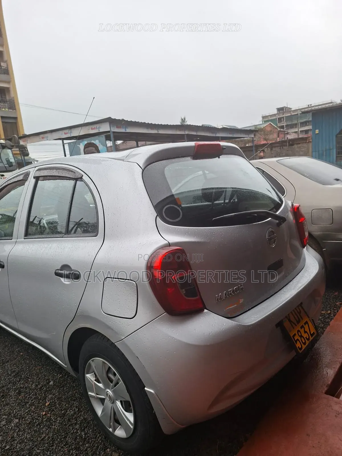 Nissan March 2016 Silver