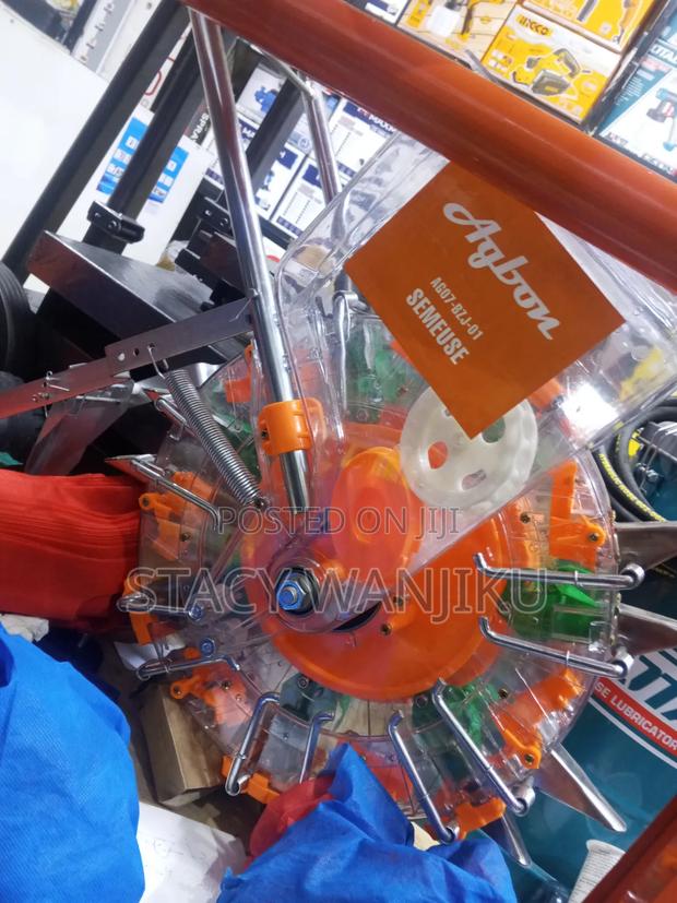 Semeuse Seed Planting Machine - main view