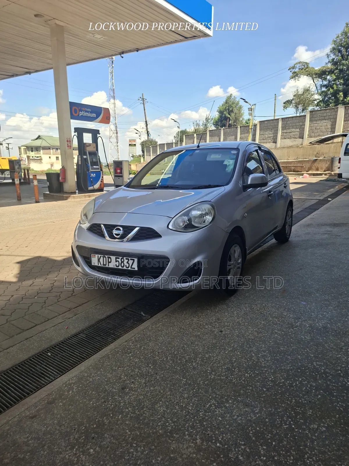 Nissan March 2016 Silver