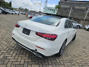 Mercedes-Benz E200 2021 White