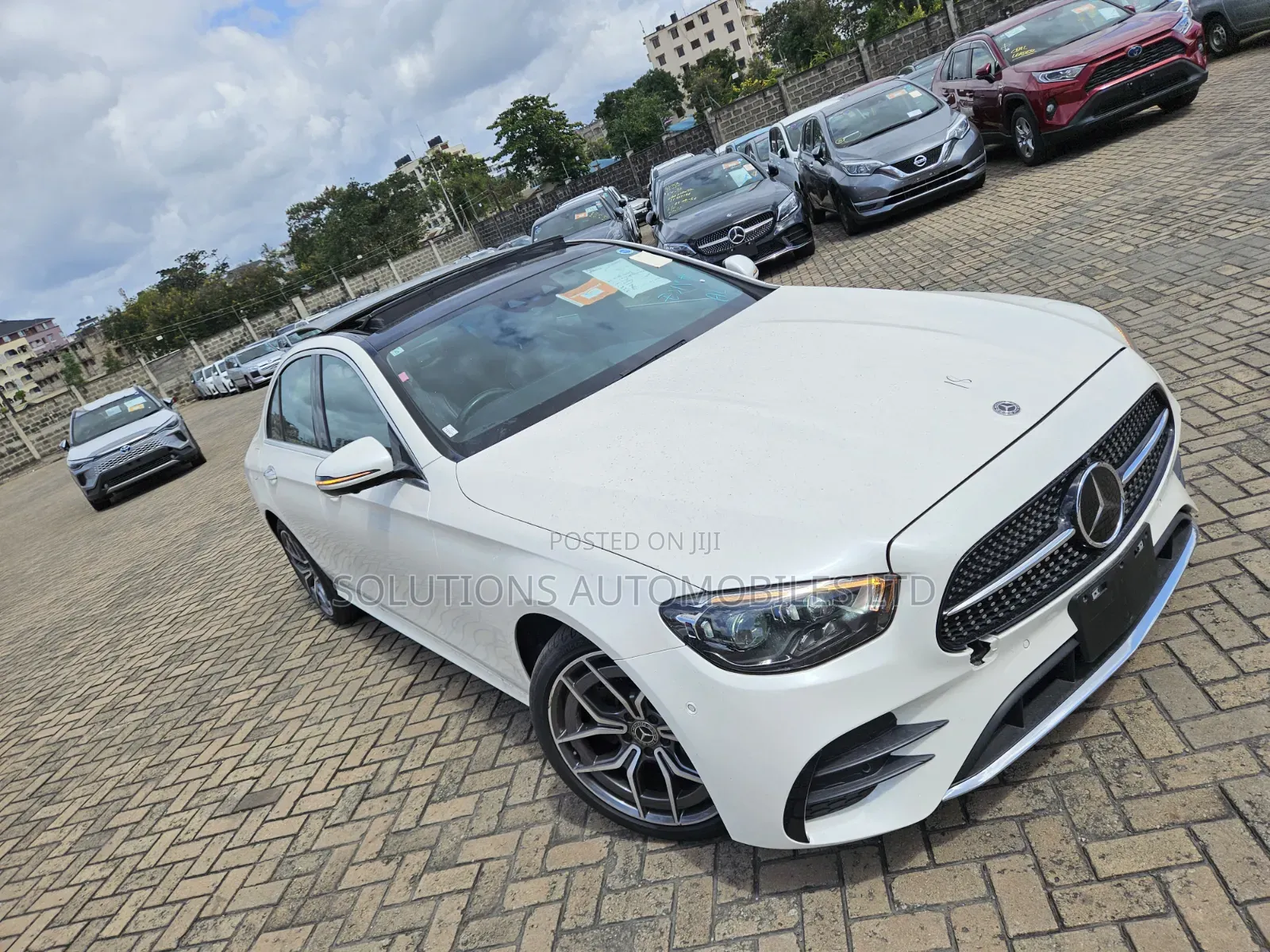 Mercedes-Benz E200 2021 White