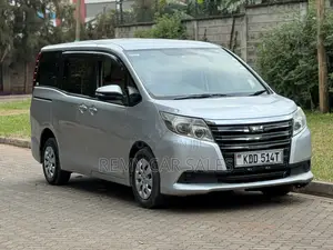 Toyota Noah 2014 White