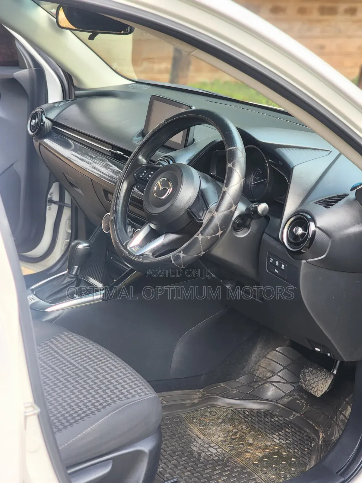 Mazda Demio 2018 White