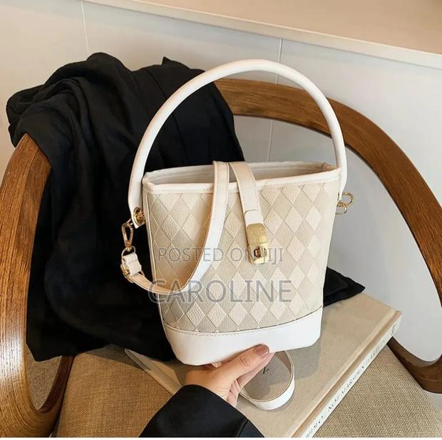 Ladies New Handbags - thumbnail 2
