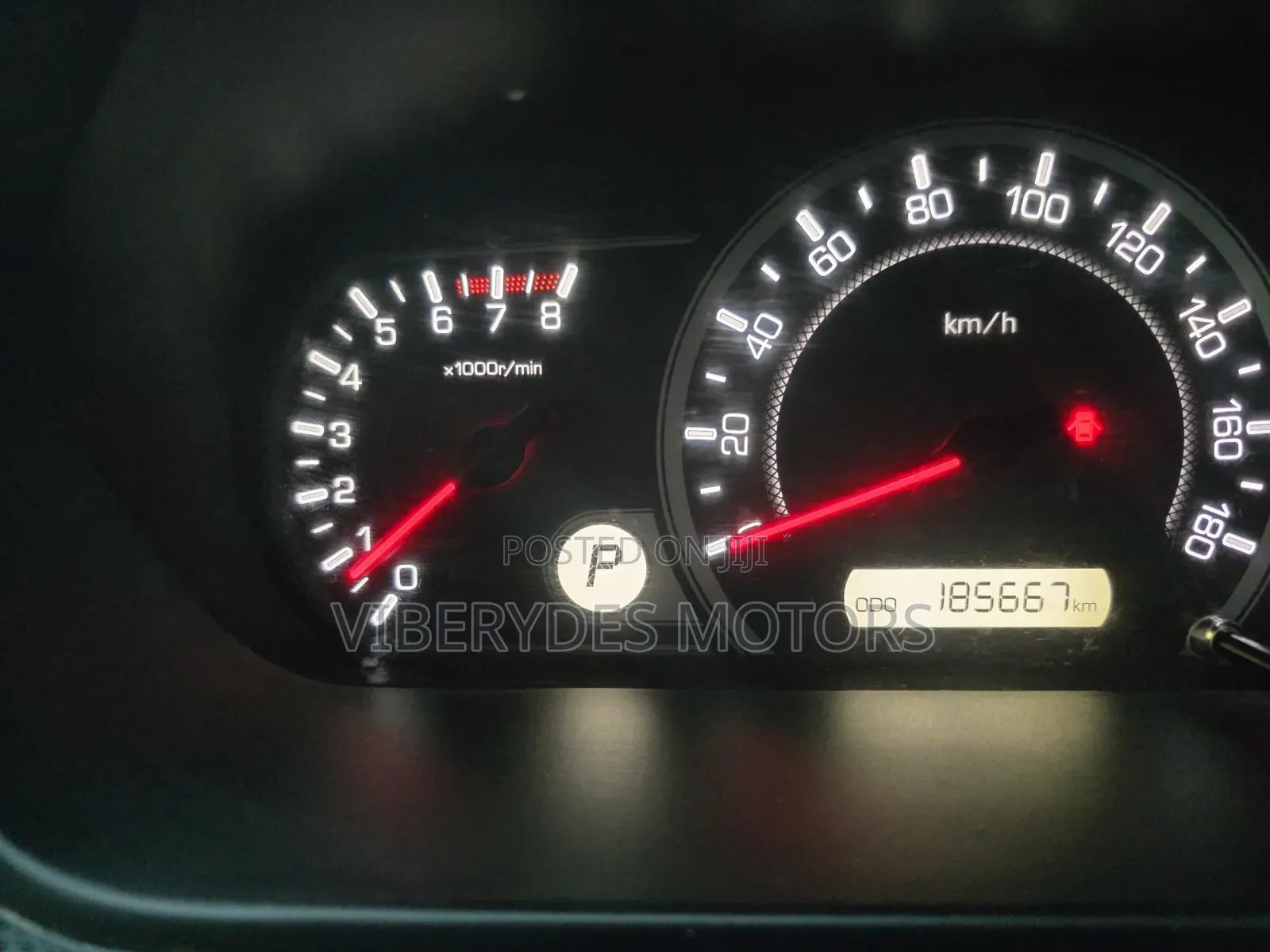 Toyota Noah 2014 Silver