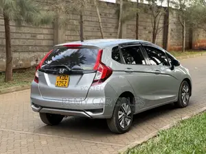 Honda Fit 2018 Silver