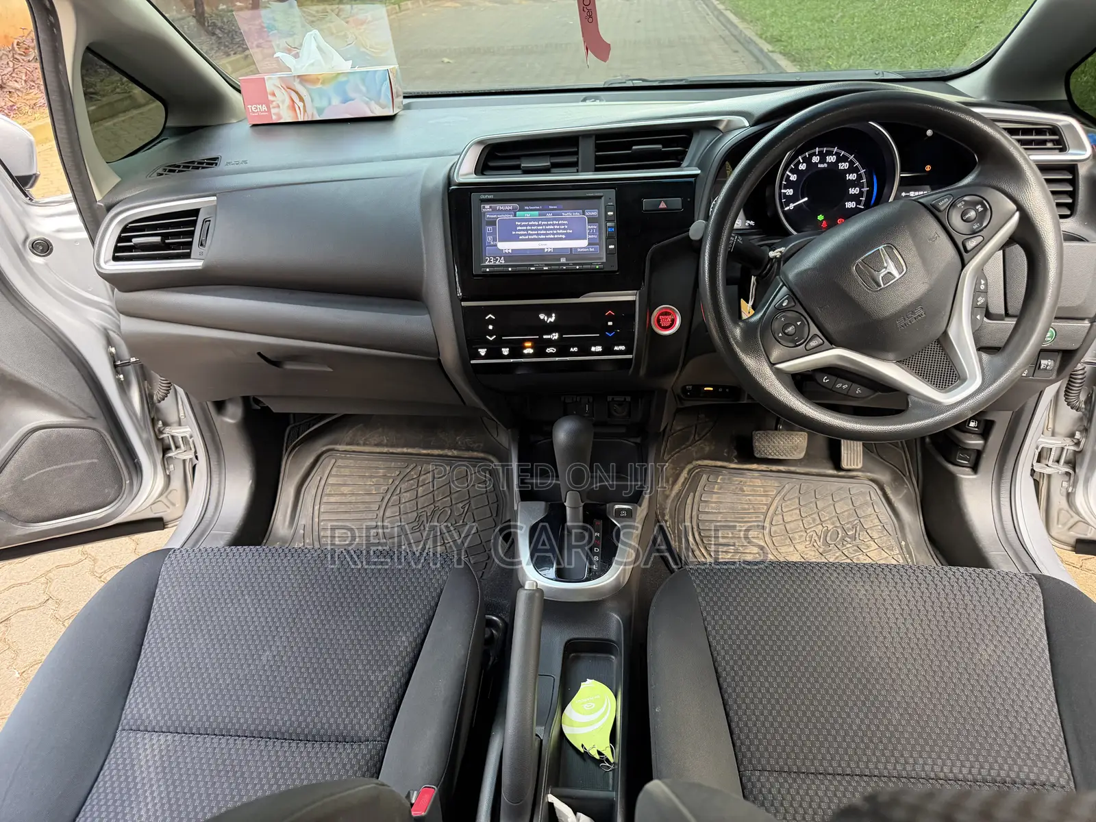Honda Fit 2018 Silver