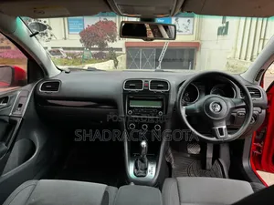 Volkswagen Golf 2012 Red