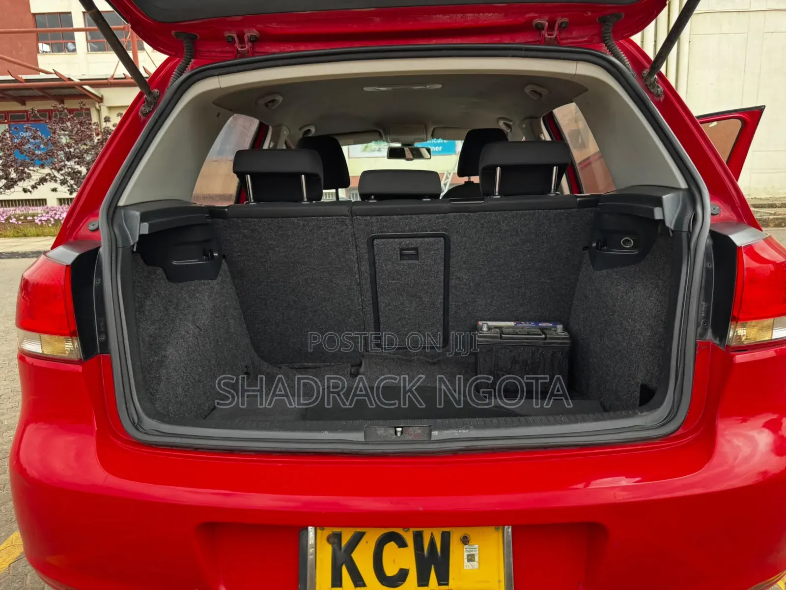 Volkswagen Golf 2012 Red